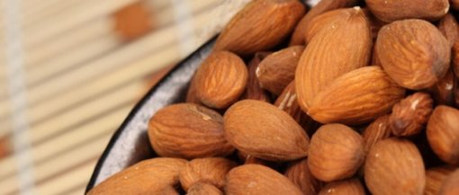 biomarket receitas sundae de amendoas com geleia de frutas 510x217 - Sundae de amêndoas com geléia de frutas