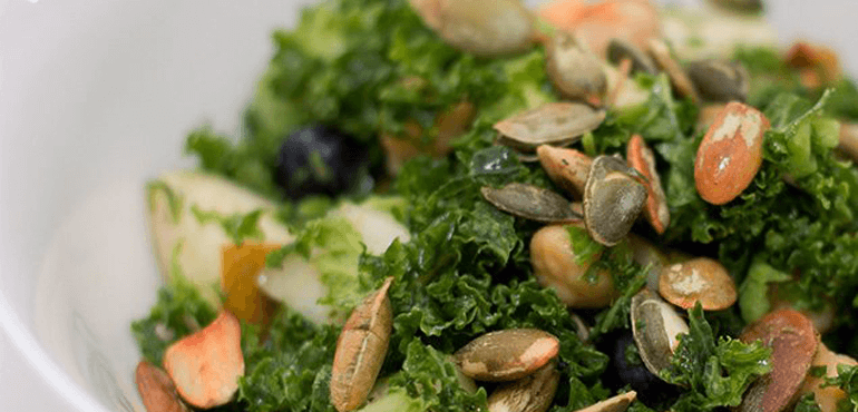 biomarket-salada-verde-com-semente-de-abobora
